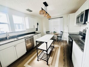 Private kitchen - The Cottage On Lime is a 1948 cozy cottage in downtown Sarasota! (Sarasota)
