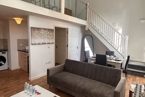 Living area - Stylish 1-Bed Apartment | Central Yeovil | Sleeps 4 | Double or Twin (Yeovil)