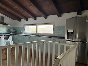 Private kitchen - Vrbo Property (Perfugas)