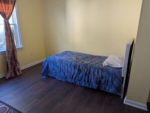 Room - Charming 2-bedroom house in welcoming Suwanee Town Center neighborhood. (Suwanee)