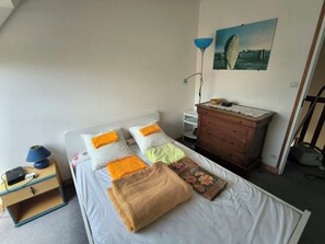 Room - Vrbo Property (Plouarzel)