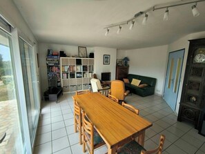 Interior - Vrbo Property (Plouarzel)