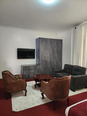 Living area - GRANADA HOTEL NAIROBI  (Westlands)