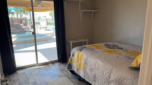 Room - Tropical oasis on golf course located on quiet cul de sac in Mesa Del Sol. (Yuma)