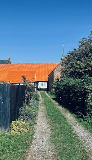 Exterior - Historic manor in the heart of old Ærøskøbing (Ærøskøbing)