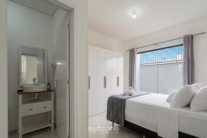 Room - Apt. w/ Balcony & Parking in Condo. Icr0101 (Barra Velha)