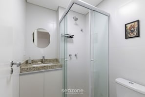 Bathroom - Studio in Condo. w/ Terrace & City View Ebi0204 (Curitiba)