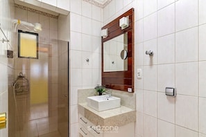 Bathroom - Apt. w/ BBQ nr. the Beach Egu0502 (Itapema)