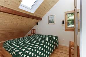 Room - Jacques’s Treasure: A cosy, renovated chalet in the Chartreuse (Saint-Pierre-d'Entremont)