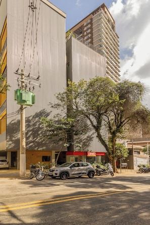Exterior - Girassol by Bhomy (São Paulo)