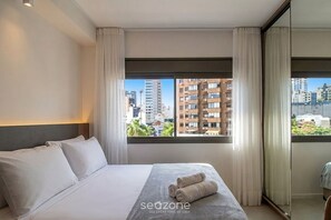 Room - Studio in Condo. w/ Pool & City View Skg0503 (Porto Alegre)