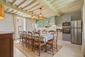 Dining - Vrbo Property (Ver-sur-Mer)