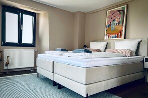 Room - Vrbo Property (Reichenau)