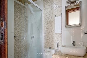 Bathroom - Studio w/ Ocean View 410m From Beach Rbv0401 (Florianópolis)