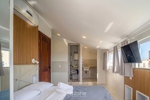 Room - Studio w/ Ocean View 410m From Beach Rbv0401 (Florianópolis)