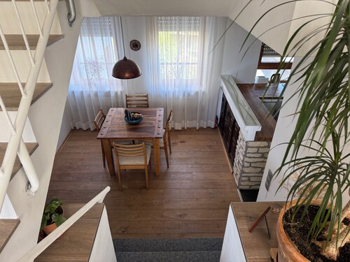 Stylish quiet one-bedroom maisonette apartment in Stuttgart-Feuerbach