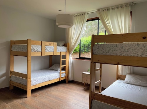 Spacious Home 4BR with Pool in Pachacamac