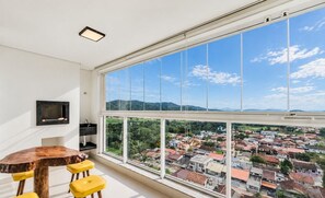 Dining - Apt. in Condo. w/ Pool and BBQ Bhc1405 (Penha)