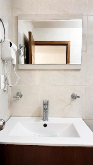 Bathroom - Bowra Pedro Moreno (Guadalajara)