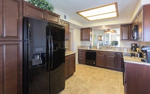 Private kitchen - 2 Bedroom Condo in Desert Falls (Palm Desert)