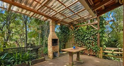 House w/ Priv. BBQ in Bombinhas Jad0279