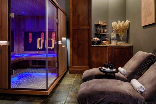Cozy Christmas Ski Getaway \ Sheraton Steamboat Studio \ Dec 25–30