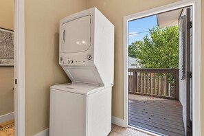 Interior - Southern Row | Two King Bedrooms | Walk to UA (Tuscaloosa)