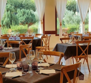 Dining - Hotel-Restaurante Casa Marzo (Cariñena)