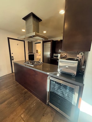 Private kitchen - Presidential Two Bedroom, Two Bath Suite (San Luis Obispo)