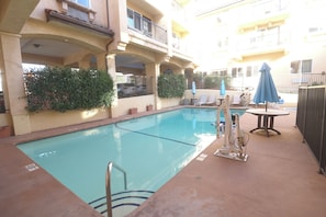 Pool - Mustang Queen Bedroom in the Heart of SLO (San Luis Obispo)