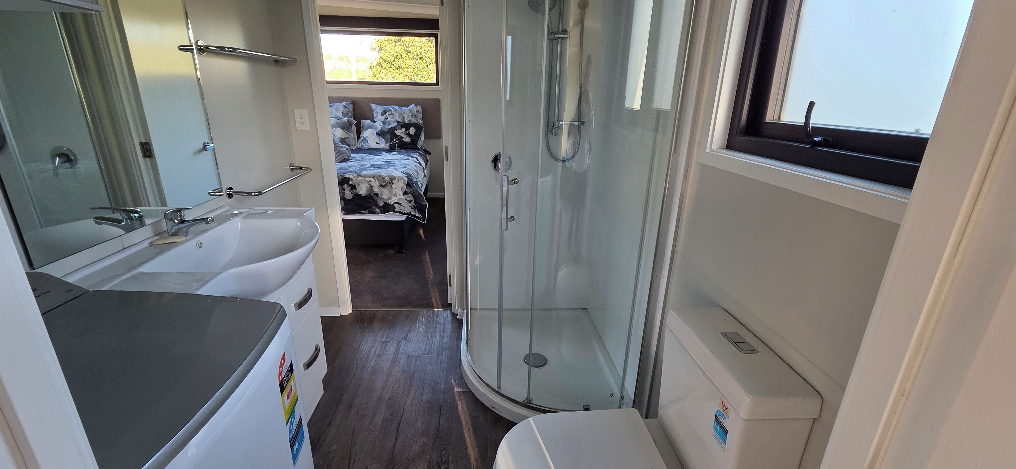 Bathroom/Laundry