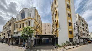 Exterior - Townhouse Karur Bus Terminal Formerly (Karur)