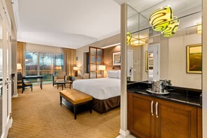 Room - Vegas Sky Suite | Extended Balcony + Strip Views (Las Vegas)