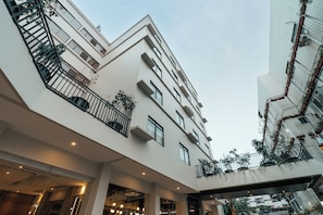 Ngoại thất