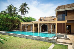 Pool - Agni Beach Villa by TONIK (Ambalangoda)