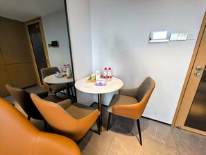 Dining - Huanyue Serviced Apartments  (Shenzhen)