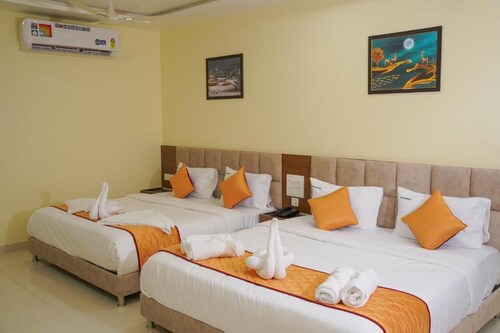 HOTEL GSR SRINIVASA INN