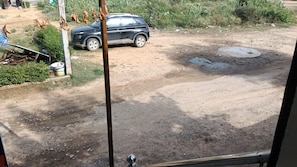 Khuôn viên nơi lưu trú