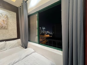 Room - Horizon View Partition Room in Tecom (Dubai)