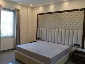 Room - Hotel Brick and Basalt (Bhuwana)