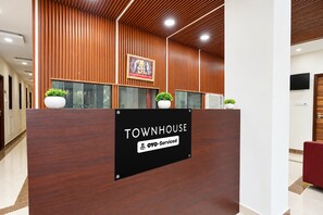 Lobby - Townhouse Shyam Nagar Formerly Crystal (Kanpur)