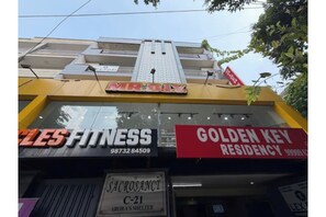 Exterior - FabHotel Golden Key (New Delhi)