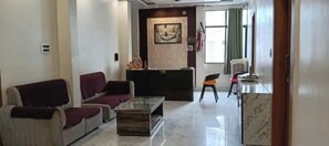 Khu tiếp khách ở sảnh