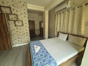 Room - FabHotel Queen (Barasat)
