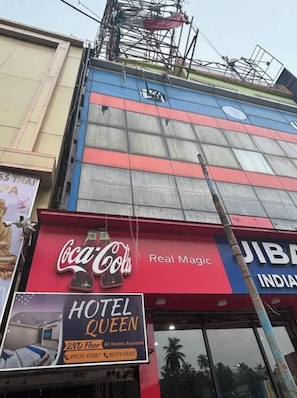 Exterior - FabHotel Queen (Barasat)