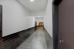 Lobby - FabHotel Siddhivinayak Grand (Niphad)