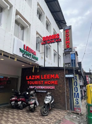 Exterior - FabHotel Leema Tourist Home (Kochi)