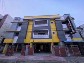 Exterior - FabHotel Das Castle (Chennai)