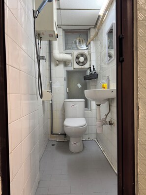 Bathroom - Mochi Inn (Kowloon)