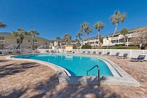Pool - Sandpiper Cove 9127 1 Bedroom Condo (Destin)